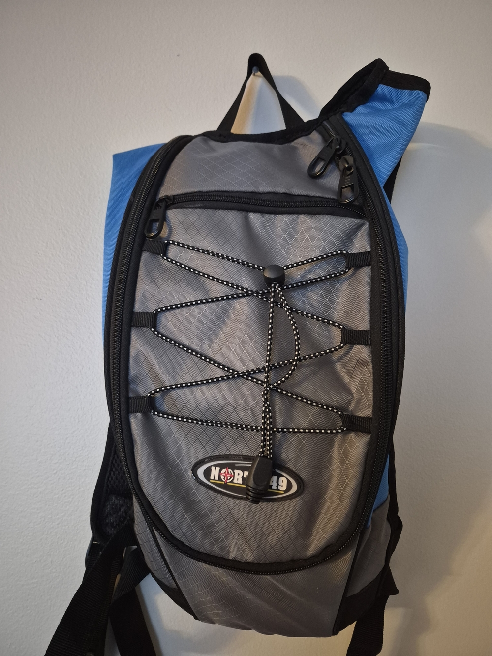 North 49 Hydration Backpack w/ Water Bladder Hiking Cycling Blue Grey